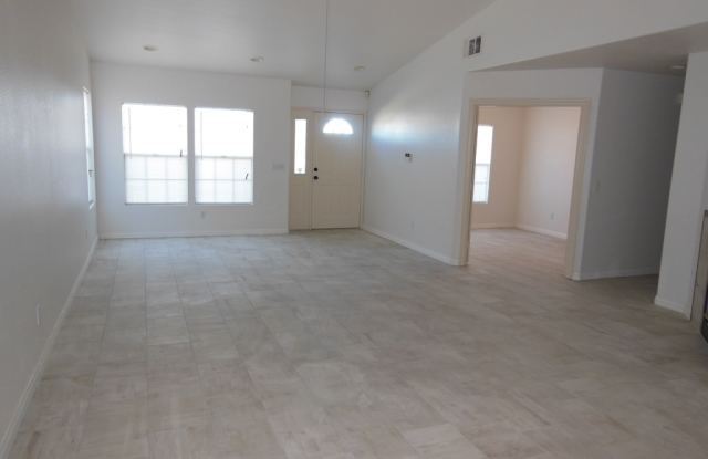 Copper Hills Home! Act Fast! Gallery 4