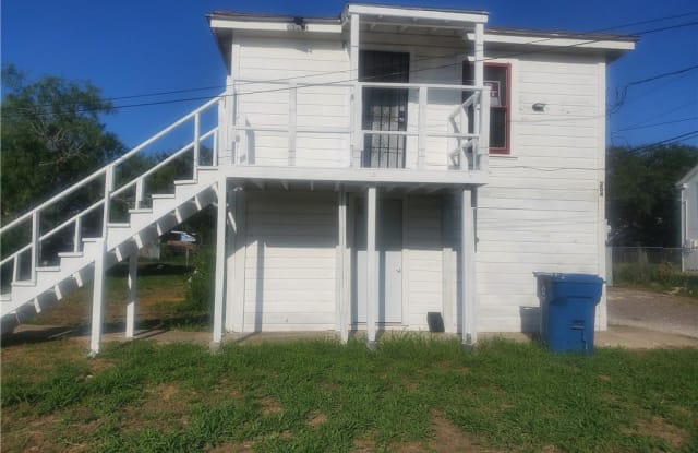 204 N Sunshine St - 204 N Sunshine St, Sinton, TX 78387