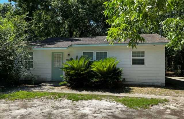 2bed/1bath house! photos photos