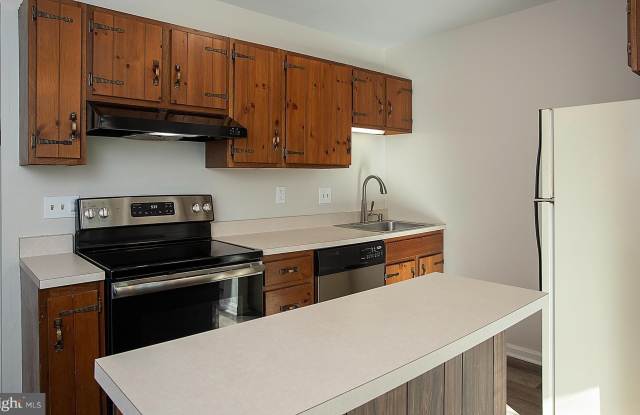 938 GRANTHAM ROAD photos photos