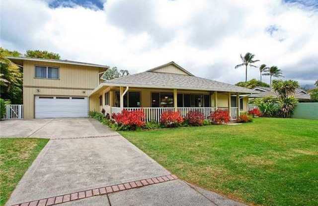 Spacious, Pet Friendly House Near Kailua Beach Park photos photos