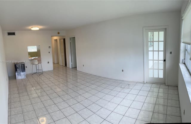 2940 NE 203rd St - 2940 Ives Dairy Road, Aventura, FL 33180