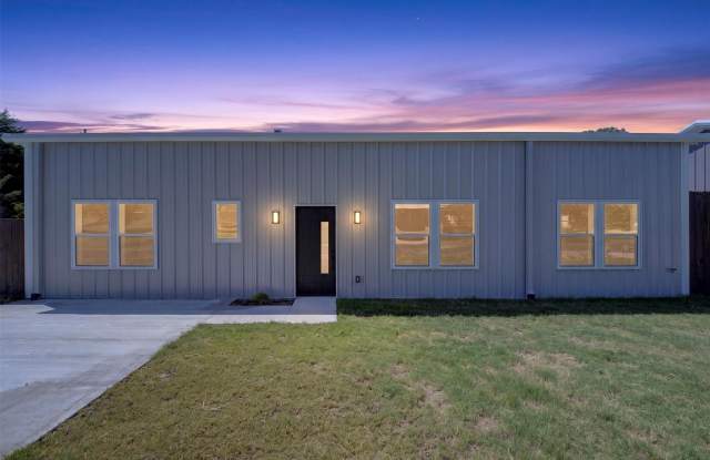 5293 County Road 921 Gallery 1