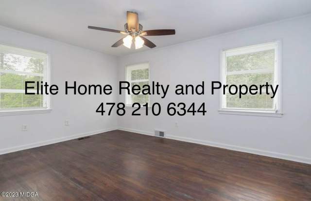 1816 Upper River Road Gallery 3