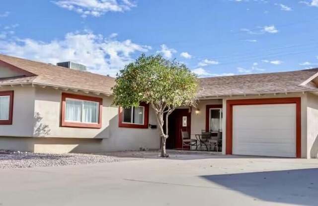 8447 E SHERIDAN Street photos photos