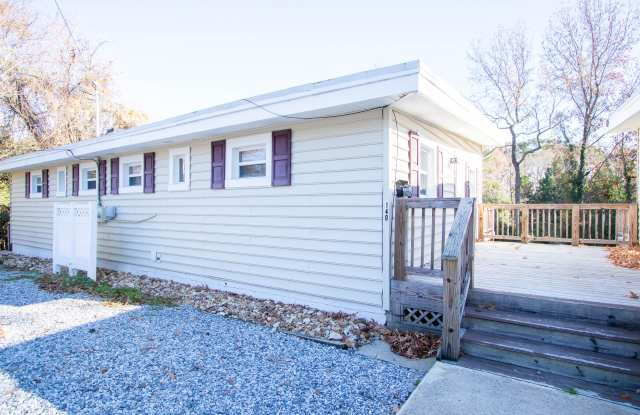Updated Duplex in the Heart of Newport News Gallery 2