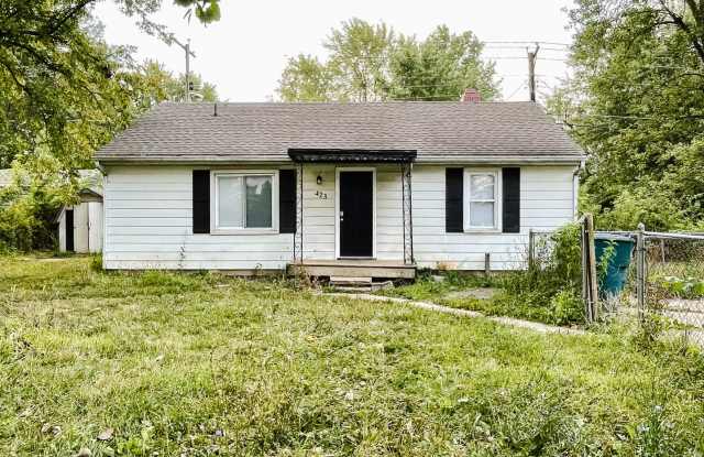 Coming Soon! Cozy 2 Bed / 1 Bath Home — Pet Friendly! photos photos