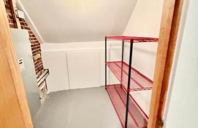 7 Thacher Ct. Gallery 2