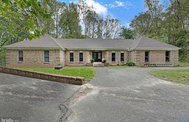 1085 PEMBERTON Lane photos photos 1085 PEMBERTON Lane photos photos