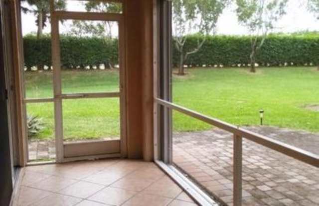 6985 Brook Hollow Road Gallery 4