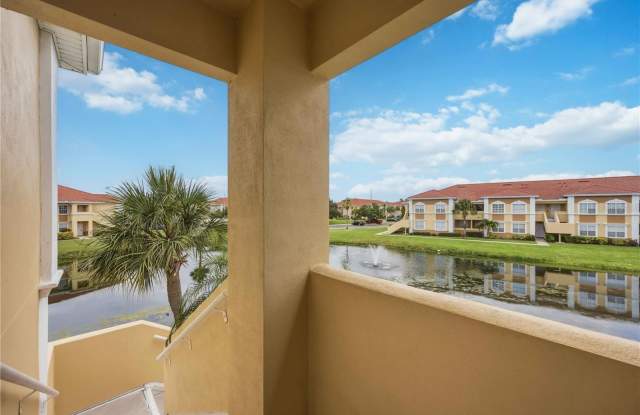 1025 VILLAGIO Circle Gallery 3
