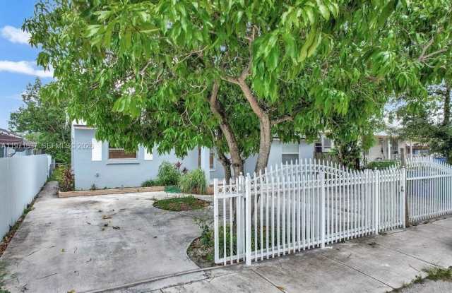 3010 NW 95th Ter photos photos 3010 NW 95th Ter photos photos