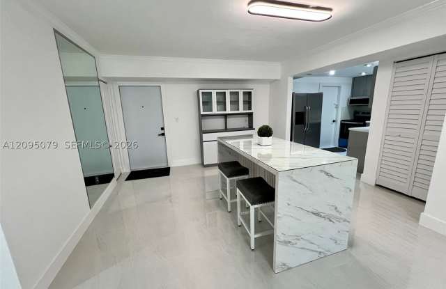 7825 Miller Dr Gallery 4