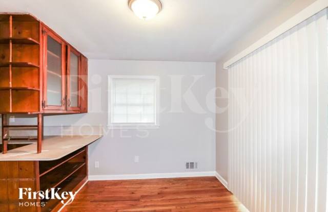 2395 Green Forrest Drive Gallery 3