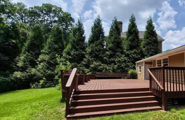 3022 Templewood Drive NE Gallery 3