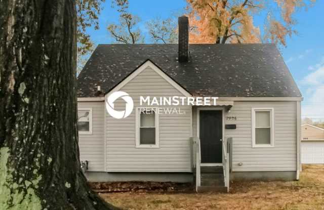 2906 Wyandotte Avenue photos photos