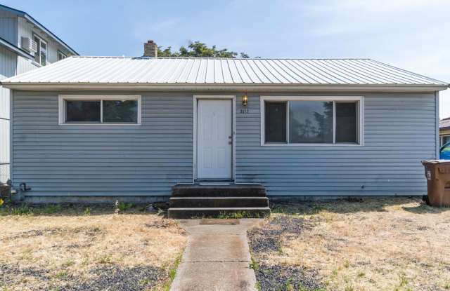 Single Family Home on Spokanes North Side!! photos photos