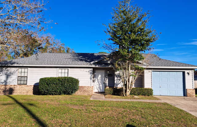 3 bedroom 2 bath house available for rent! photos photos
