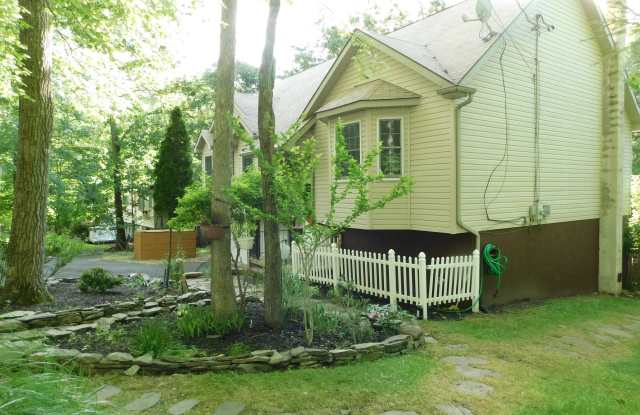12418 Mountain Laurel Drive Gallery 2