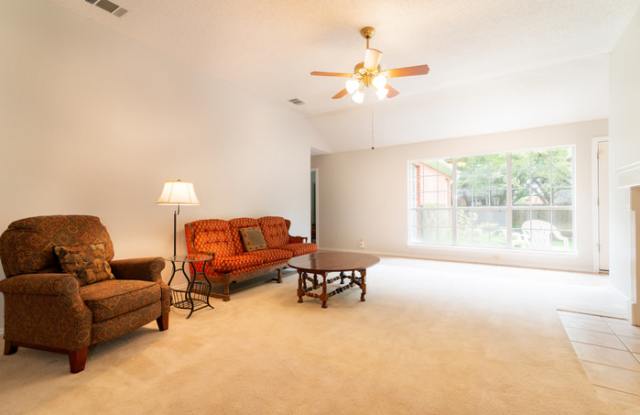 2509 Goldfinch Drive Gallery 3
