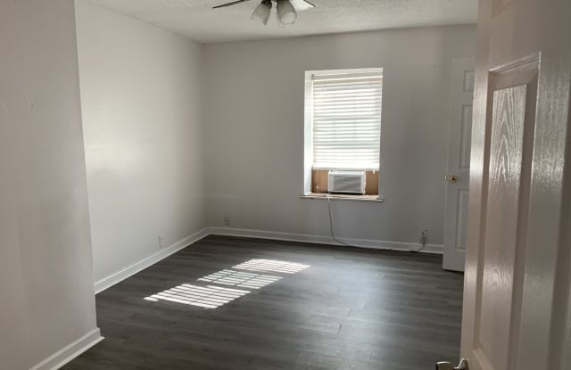 6220 Riverside Drive - 6220 Riverside Drive, Metairie, LA 70003