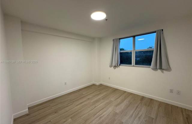 529 NE 62nd St photos photos