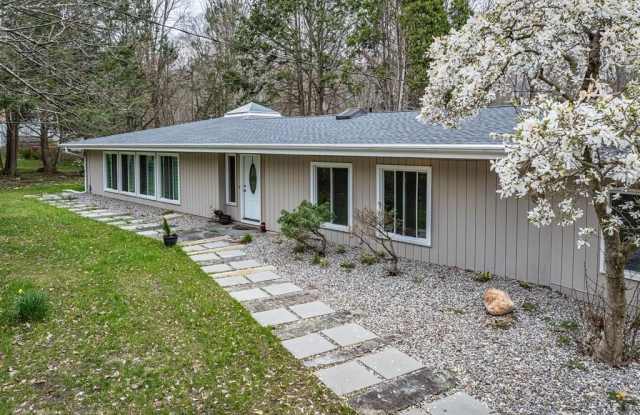141 Gurleyville Road photos photos