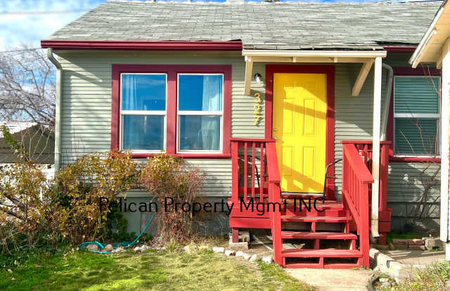 327 Jefferson Street - 327 Jefferson Street, Klamath Falls, OR 97601