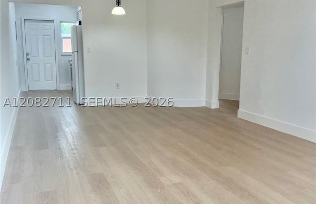 3401 SW 11 St Gallery 2