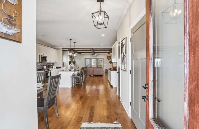 368 Hammock Dr Gallery 2