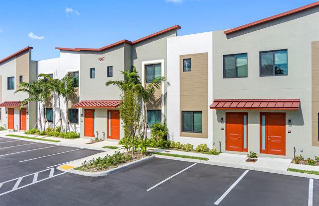 ID Oakland Park Gallery 2