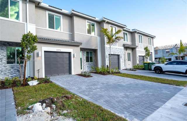 1473 SE 6th Ter photos photos