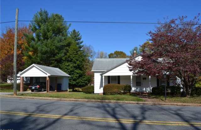 601 West Washington Street - 601 West Washington Street, Mayodan, NC 27027