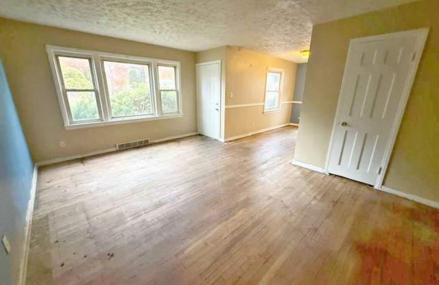 2 BED 1 BATH BEAUTIFUL SINGLE FAMILY HOME photos photos