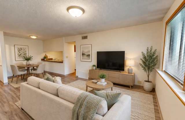 4915 Todd Gallery 1