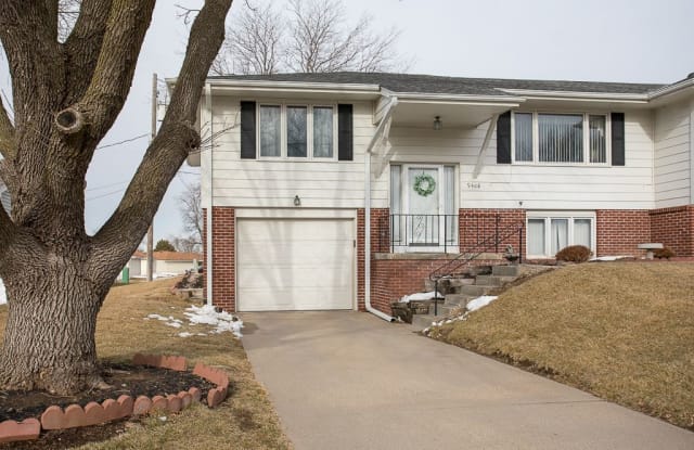 9408 S Street - 9408 S Street, Omaha, NE 68127
