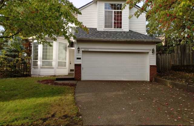 Price Drop! Affordable  Available NOW Bright Four Bedroom Bethany Home Fenced Yard  Yard Care Included - 15133 Northwest Fawnlily Drive, Bethany, OR 97229