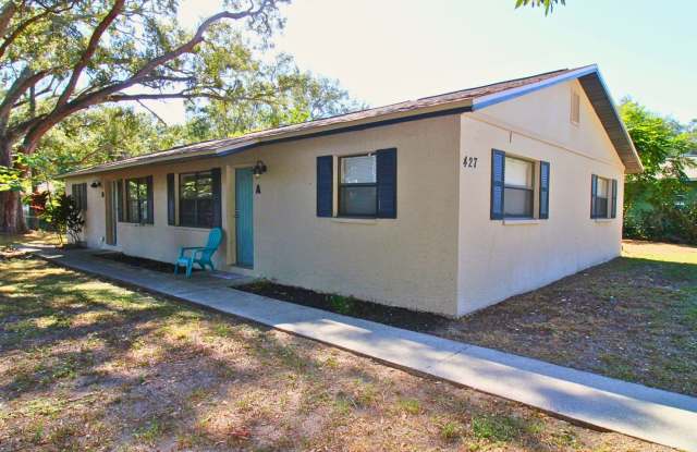 427 6th Ave NE photos photos