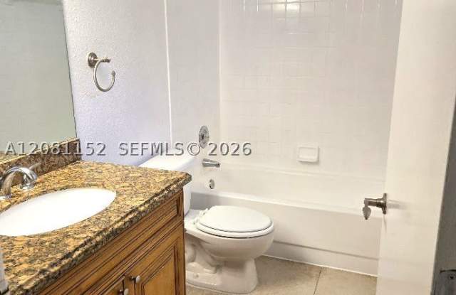 1561 Balfour Point Dr Gallery 1
