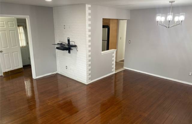 67 Bay Terrace Gallery 3