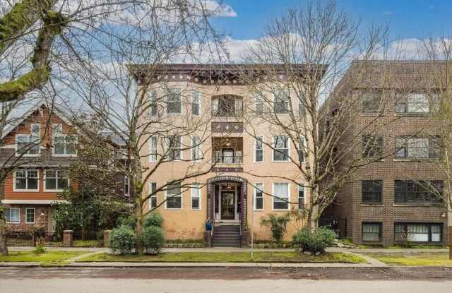 521 16th Avenue E photos photos
