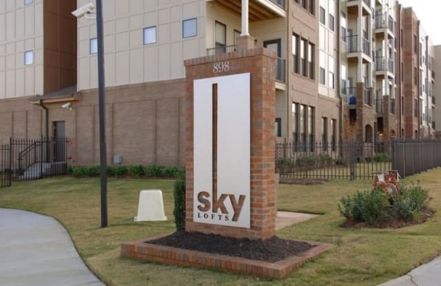 898 oak Street - 898 Oak Street Southwest, Atlanta, GA 30310