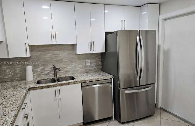 330 SE 2nd St photos photos