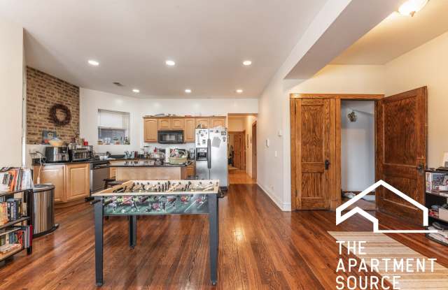 1010 N Kedzie Ave photos photos