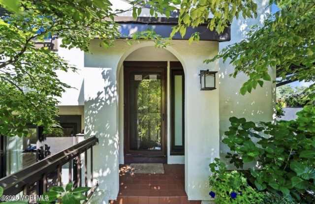 85 Tower Hill Drive unit: 608 photos photos