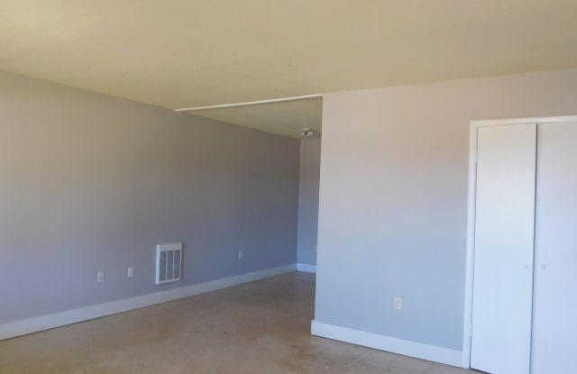 717 Richardson, Kinston,AL Gallery 3