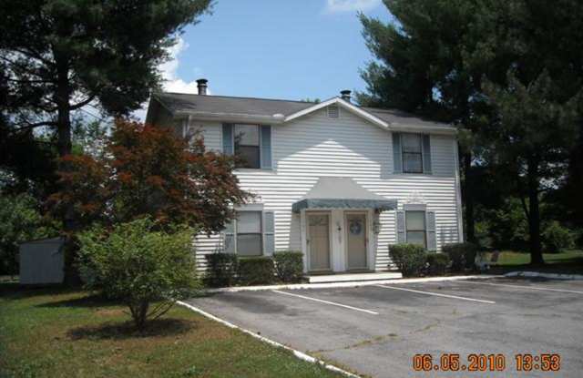 Updated townhouse close to lake photos photos