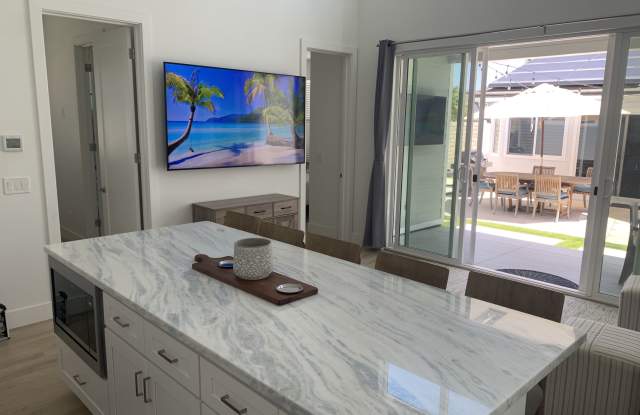 20445 Regal Cir Gallery 3