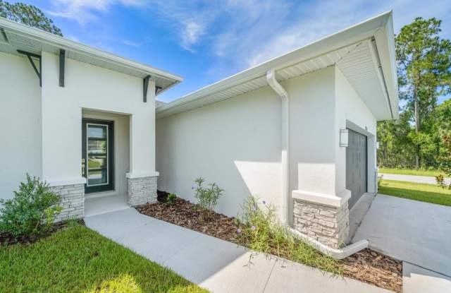 Private North Port Home with No Rear Neighbors | Convenient Location Gallery 3