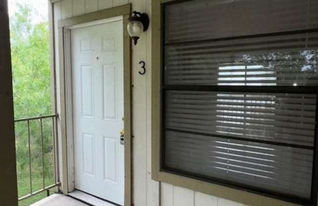 1100 sqft under $1000-Calallen Area photos photos